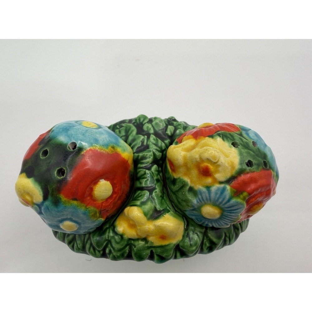 Vintage Salt & Pepper Shakers Ceramic Flowers In Basket Turquoise Yellow Red - Picture 4 of 10